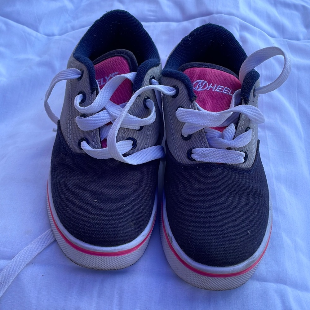 Heelys size 1 US